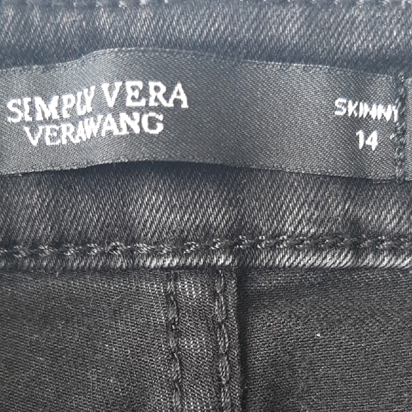 Simply Vera Wang Women"s Size 14 Black Skinny Denium Jeans Size 14 - Picture 2 of 12